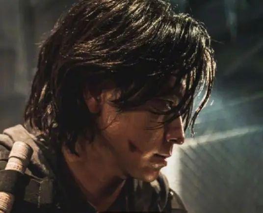 釜山行演员表剧照,惊悚列车上的生死较量