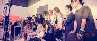 蜜蜂少女队 幕后花絮,幕后成长记，青春绽放的秘密花园