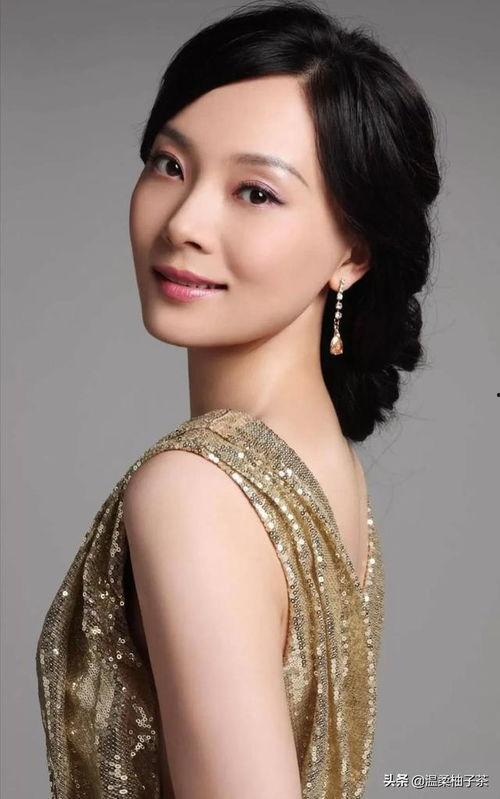 陈数的照片,光影中的优雅与魅力