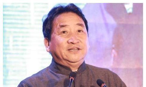 姜昆父亲背景,出身名门，影响一代相声大师的成长之路